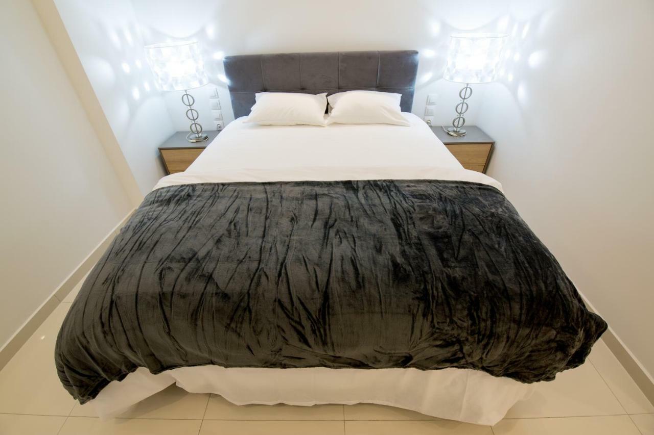 White Lux Apartment For 2 Vipgreece 雅典 外观 照片
